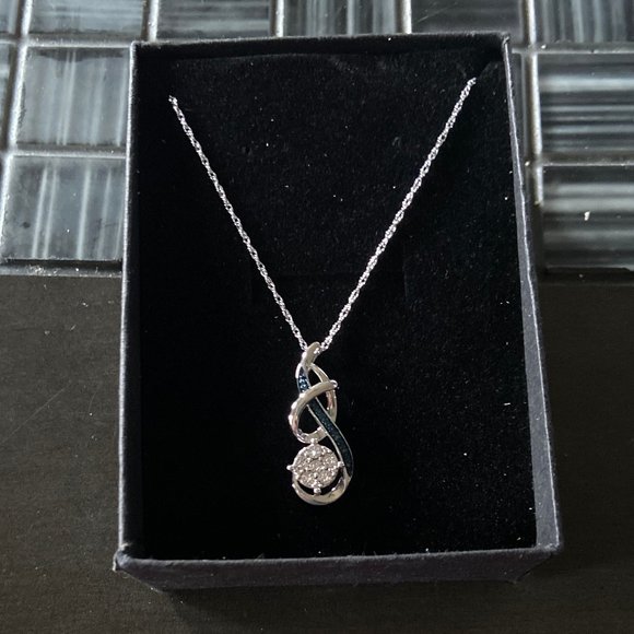 Blue and Silver Necklace - Picture 1 of 2